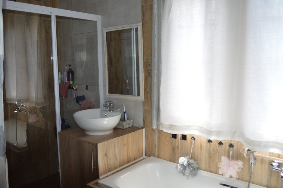 3 Bedroom Property for Sale in Doringkruin North West